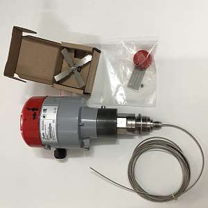 cam-bien-dieu-khien-muc-long-danfoss-aks-4100-c-n-084h4501